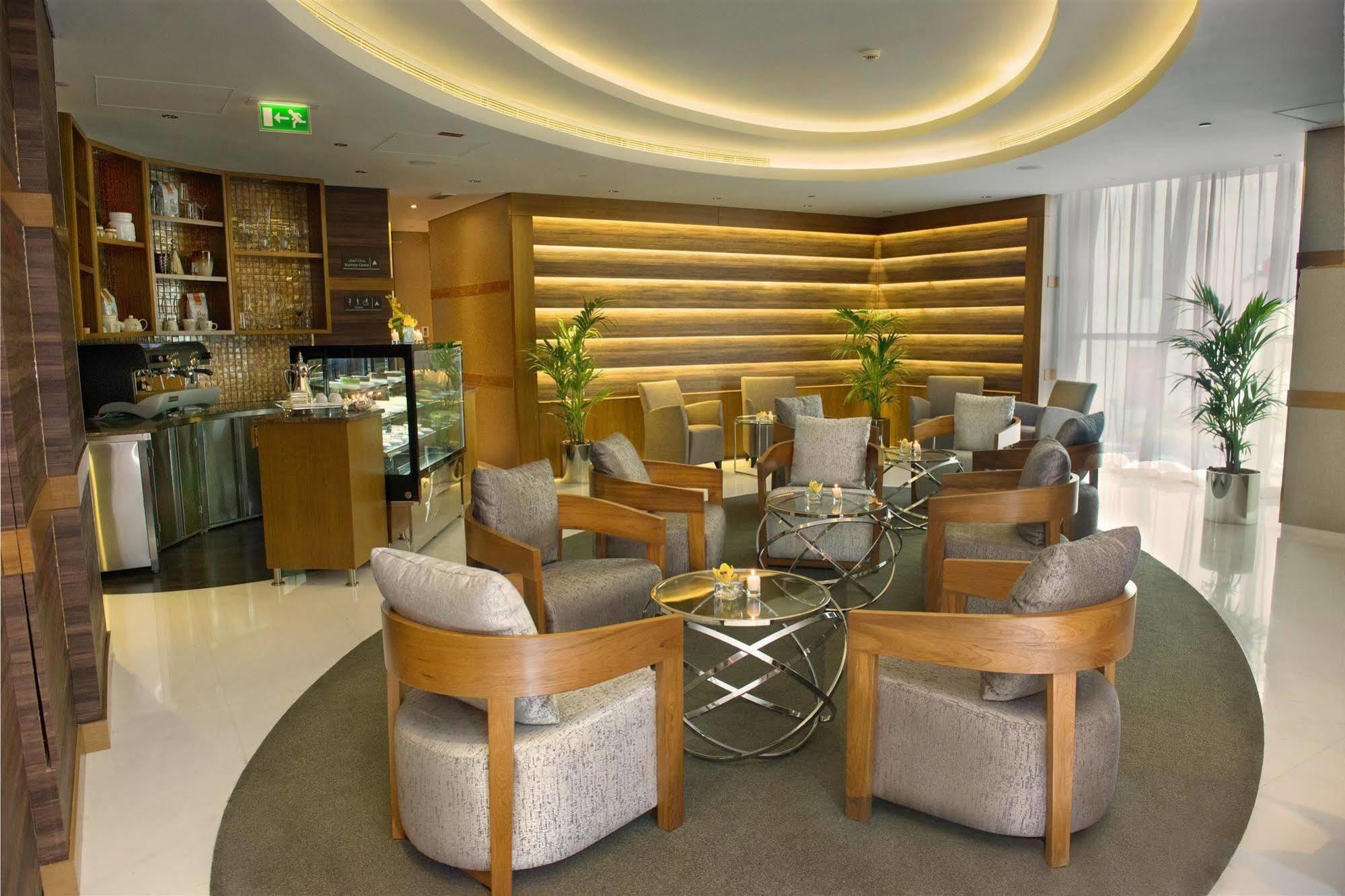 ทีอาร์วายพี บาย วินด์แฮม อาบู ดาบีซิตี เซ็นเตอร์ Hotel อาบูดาบี ภายนอก รูปภาพ
