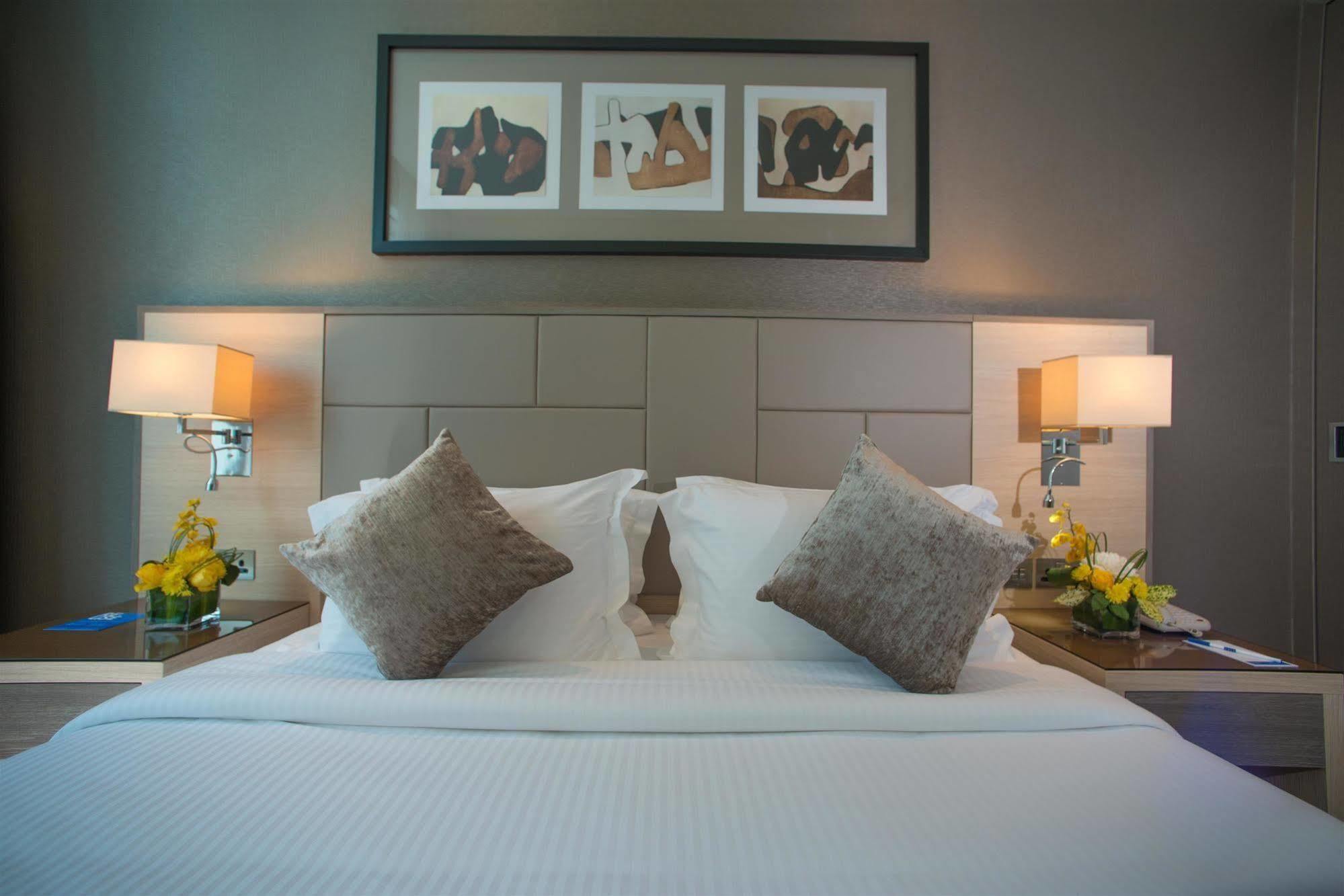 ทีอาร์วายพี บาย วินด์แฮม อาบู ดาบีซิตี เซ็นเตอร์ Hotel อาบูดาบี ภายนอก รูปภาพ