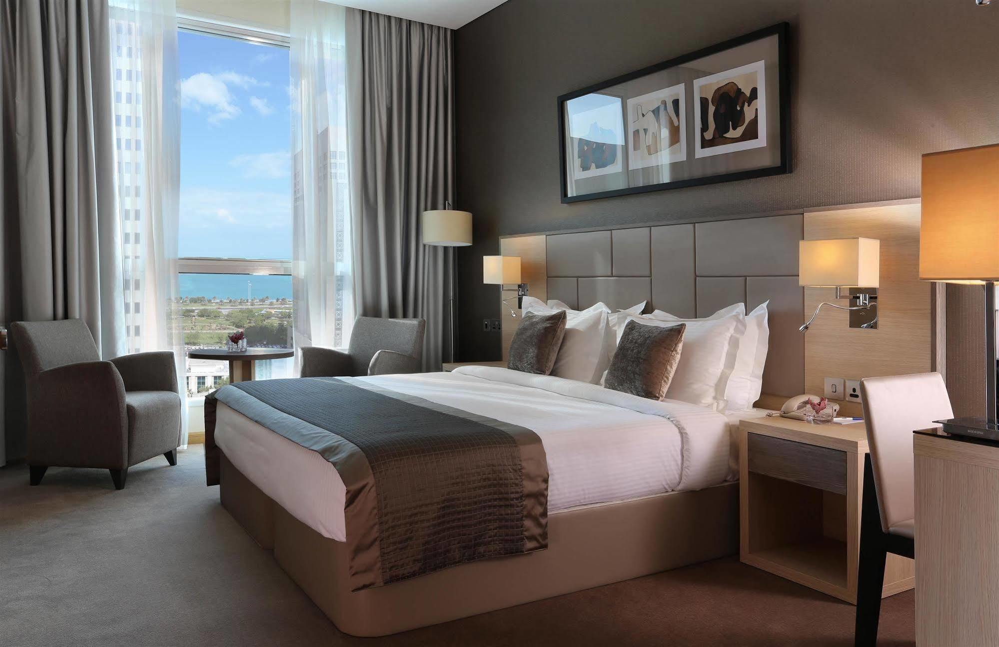 ทีอาร์วายพี บาย วินด์แฮม อาบู ดาบีซิตี เซ็นเตอร์ Hotel อาบูดาบี ภายนอก รูปภาพ
